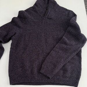 Men’s 80% wool  20% nylon sweater